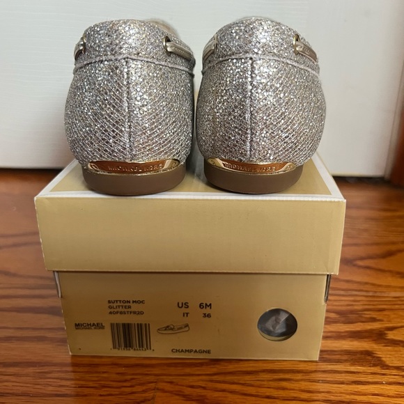 Michael Kors Sutton Moccasins With Sheared Lamb Fur Lining - Picture 8 of 10